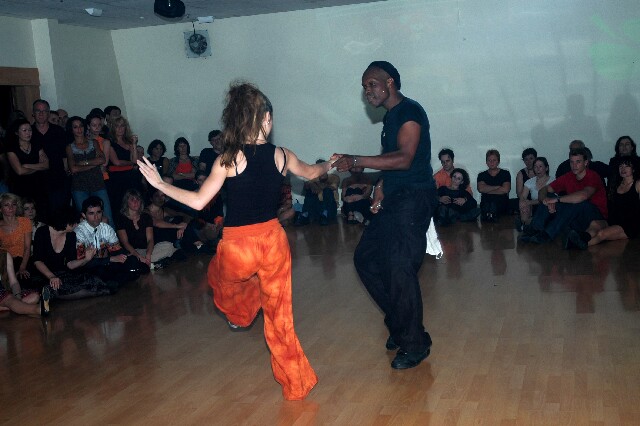 min 2005 10 31 agora 274